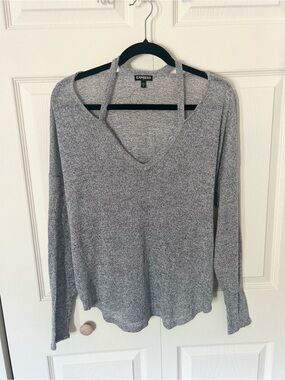 Express Lightweight Grey V-Neck Knit Sweater